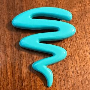 Vintage 80s/90s Plastic Turquoise Zigzag‎ Brooch Pin